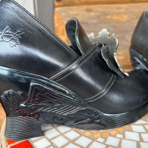 John Fluevog MISSION ENGLE Blue Metallic W6 - Picture 4 of 6